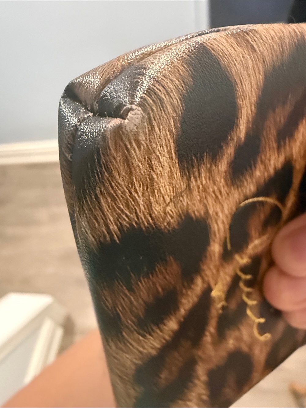 Buy 2 for 20$ ✌🏻Celine Dion Leopard Print Change Purse with Gold Chain - Picture 6 of 6